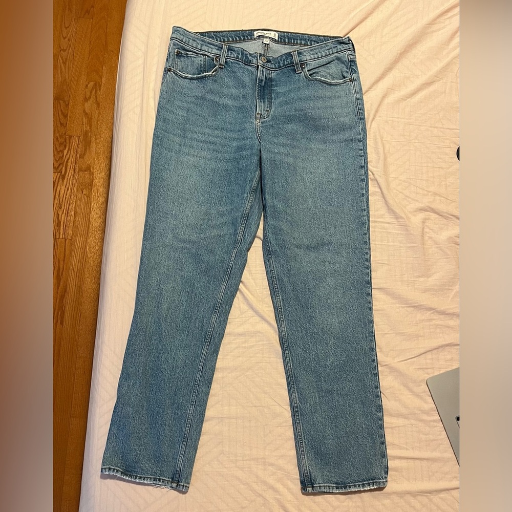 Abercrombie & Fitch Straight-Leg Light Blue Jeans